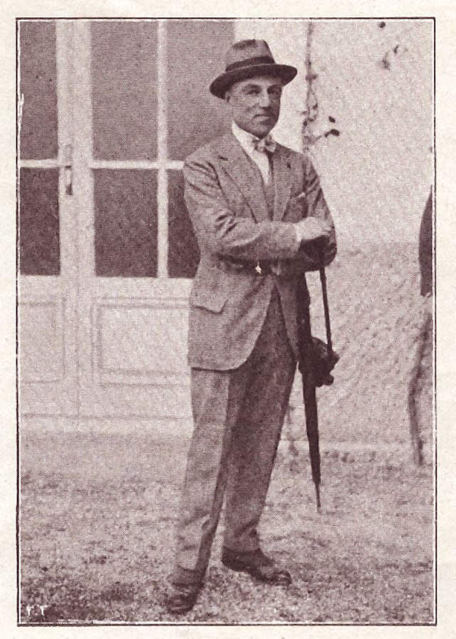 An old photo of Federico Tesio.